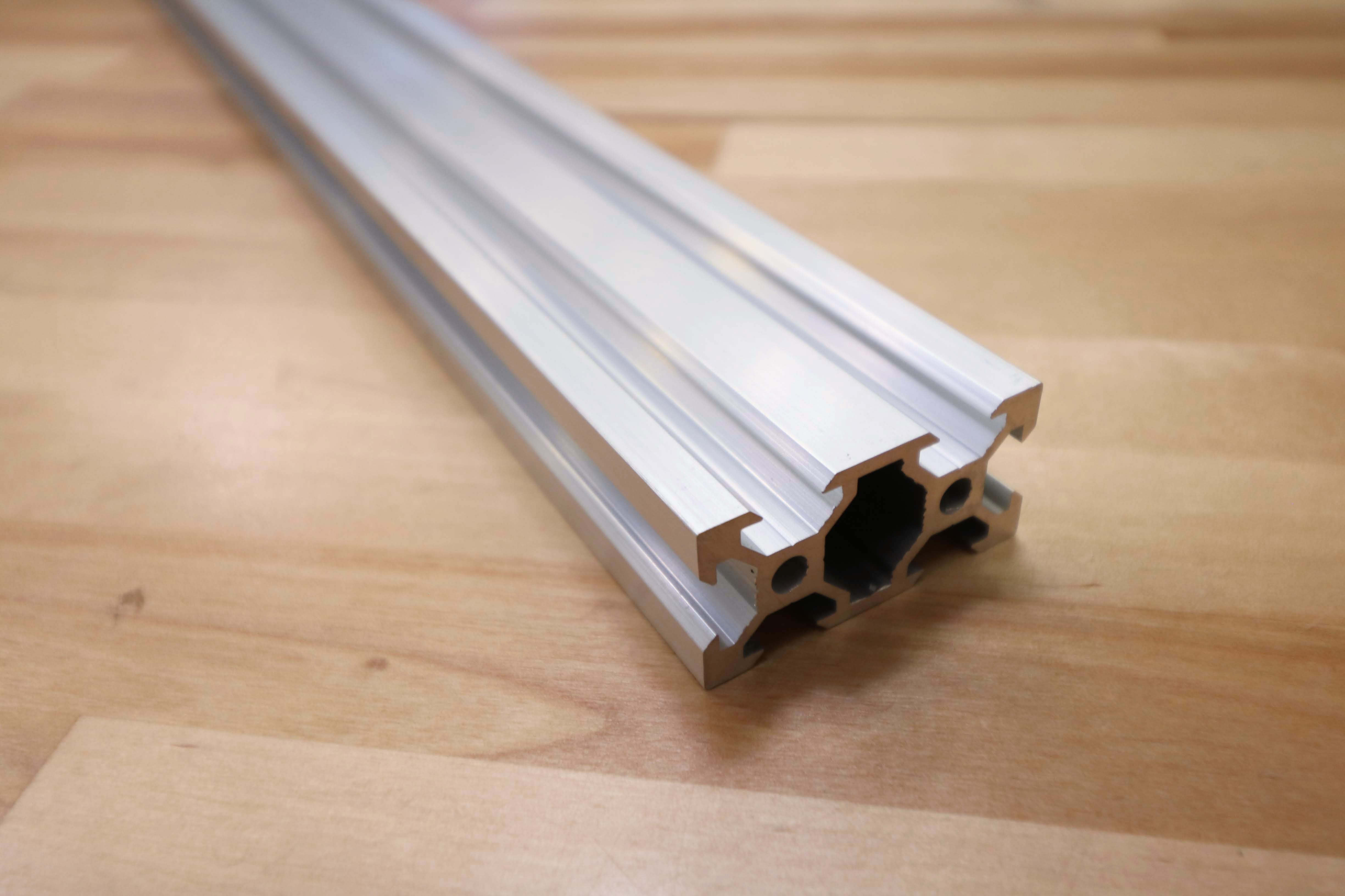 track extrusion closeup